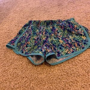 Reebok youth large shorts